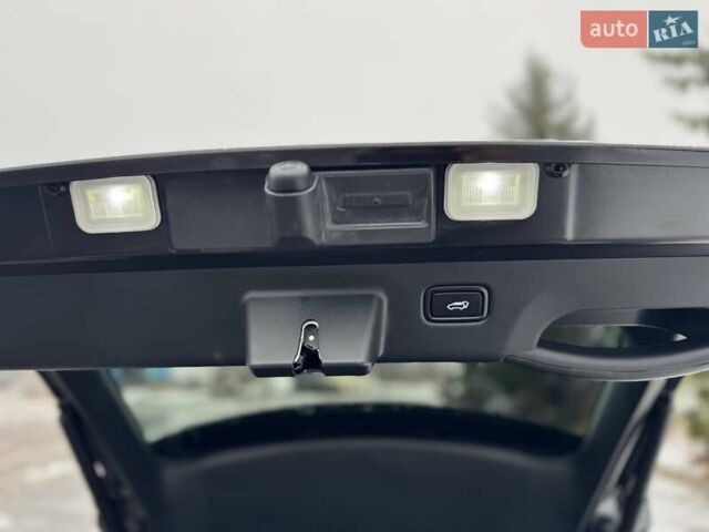 Черный Киа EV6, объемом двигателя 0 л и пробегом 11 тыс. км за 29999 $, фото 19 на Automoto.ua