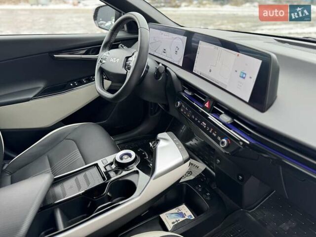 Черный Киа EV6, объемом двигателя 0 л и пробегом 11 тыс. км за 29999 $, фото 25 на Automoto.ua