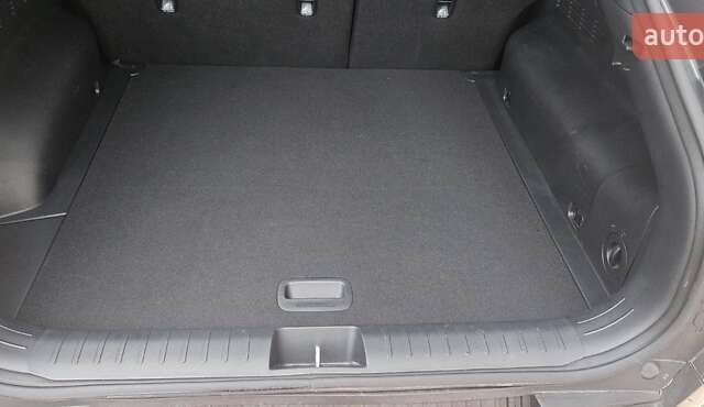 Черный Киа EV6, объемом двигателя 0 л и пробегом 8 тыс. км за 26650 $, фото 13 на Automoto.ua