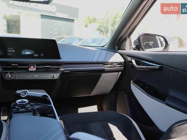 Черный Киа EV6, объемом двигателя 0 л и пробегом 5 тыс. км за 33300 $, фото 12 на Automoto.ua