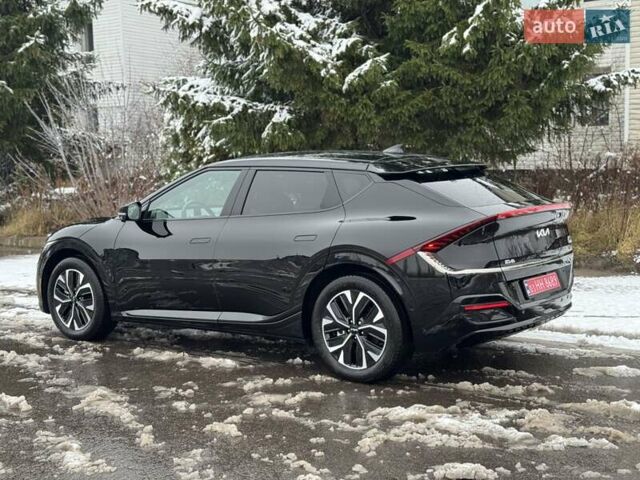 Черный Киа EV6, объемом двигателя 0 л и пробегом 11 тыс. км за 29999 $, фото 6 на Automoto.ua