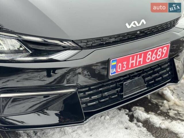 Черный Киа EV6, объемом двигателя 0 л и пробегом 11 тыс. км за 29999 $, фото 11 на Automoto.ua