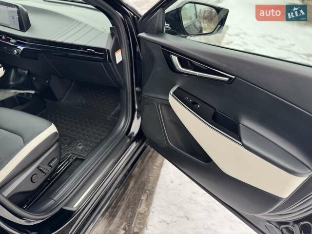 Черный Киа EV6, объемом двигателя 0 л и пробегом 11 тыс. км за 29999 $, фото 22 на Automoto.ua