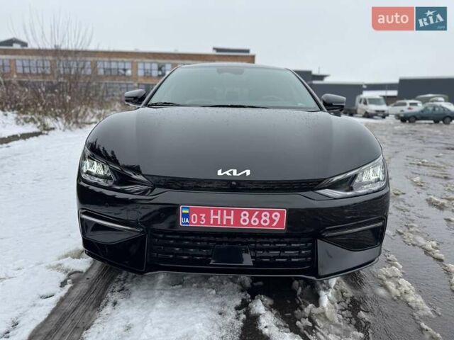 Черный Киа EV6, объемом двигателя 0 л и пробегом 11 тыс. км за 29999 $, фото 1 на Automoto.ua