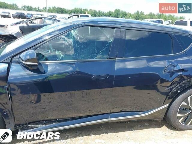 Черный Киа EV6, объемом двигателя 0 л и пробегом 45 тыс. км за 8200 $, фото 6 на Automoto.ua