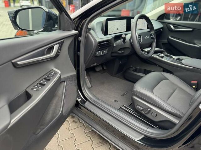 Черный Киа EV6, объемом двигателя 0 л и пробегом 3 тыс. км за 28500 $, фото 15 на Automoto.ua