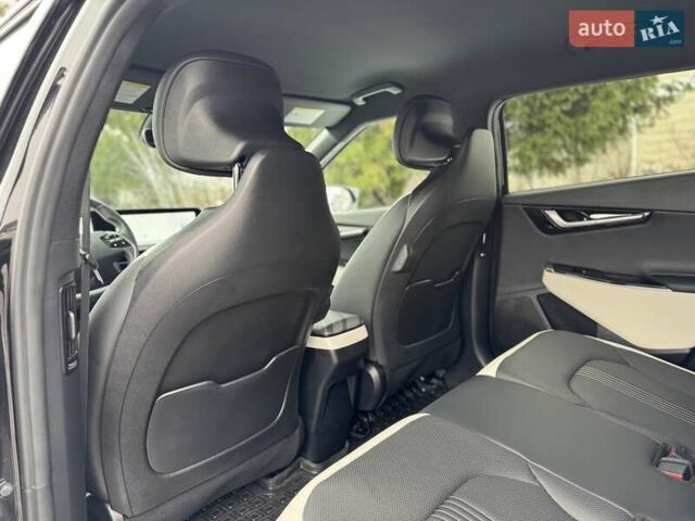 Черный Киа EV6, объемом двигателя 0 л и пробегом 11 тыс. км за 29999 $, фото 21 на Automoto.ua