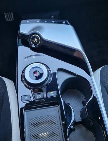 Чорний Кіа EV6, об'ємом двигуна 0 л та пробігом 21 тис. км за 27000 $, фото 27 на Automoto.ua