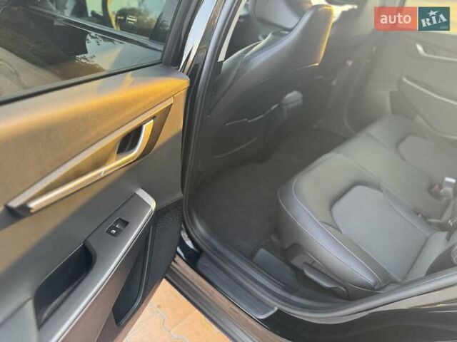 Черный Киа EV6, объемом двигателя 0 л и пробегом 4 тыс. км за 28500 $, фото 13 на Automoto.ua
