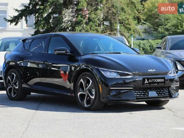 Черный Киа EV6, объемом двигателя 0 л и пробегом 5 тыс. км за 33300 $, фото 2 на Automoto.ua