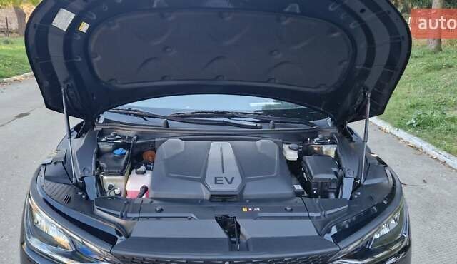 Чорний Кіа EV6, об'ємом двигуна 0 л та пробігом 21 тис. км за 27000 $, фото 29 на Automoto.ua