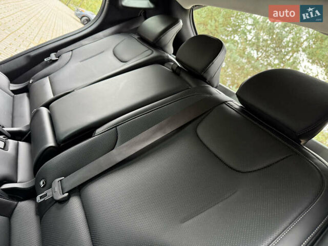 Красный Киа EV6, объемом двигателя 0 л и пробегом 52 тыс. км за 25500 $, фото 46 на Automoto.ua