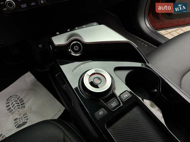 Красный Киа EV6, объемом двигателя 0 л и пробегом 52 тыс. км за 25500 $, фото 39 на Automoto.ua