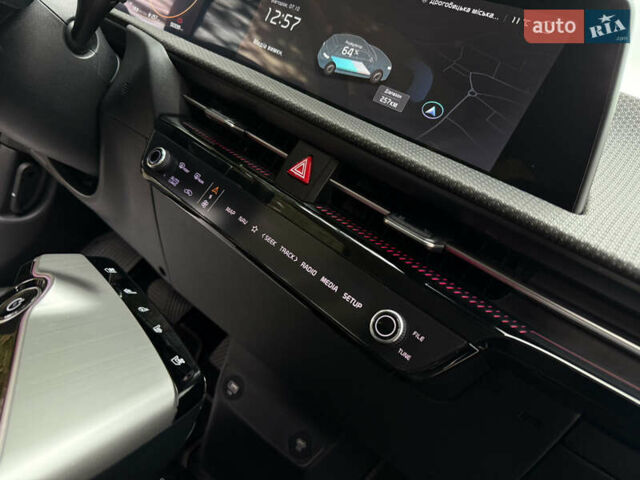 Красный Киа EV6, объемом двигателя 0 л и пробегом 52 тыс. км за 25500 $, фото 55 на Automoto.ua