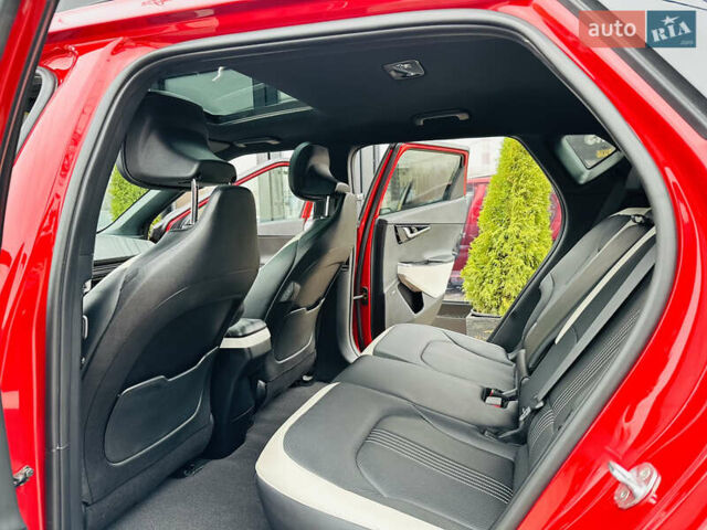 Красный Киа EV6, объемом двигателя 0 л и пробегом 44 тыс. км за 24500 $, фото 17 на Automoto.ua