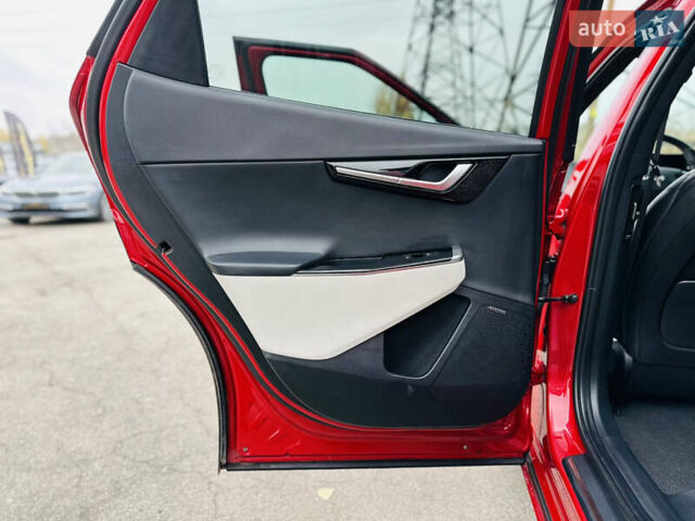 Красный Киа EV6, объемом двигателя 0 л и пробегом 44 тыс. км за 24500 $, фото 18 на Automoto.ua