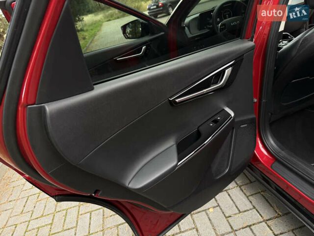 Красный Киа EV6, объемом двигателя 0 л и пробегом 52 тыс. км за 25500 $, фото 42 на Automoto.ua
