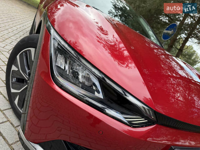 Красный Киа EV6, объемом двигателя 0 л и пробегом 52 тыс. км за 25500 $, фото 4 на Automoto.ua