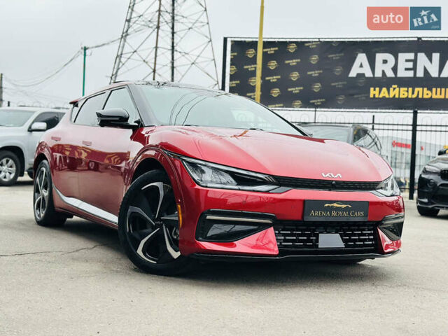 Красный Киа EV6, объемом двигателя 0 л и пробегом 44 тыс. км за 24500 $, фото 2 на Automoto.ua