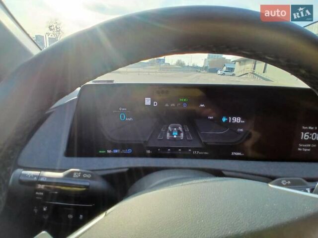 Красный Киа EV6, объемом двигателя 0 л и пробегом 38 тыс. км за 27000 $, фото 9 на Automoto.ua