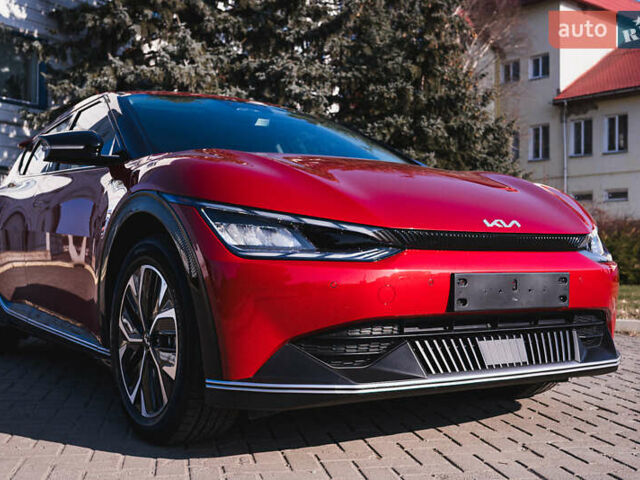 Красный Киа EV6, объемом двигателя 0 л и пробегом 103 тыс. км за 24500 $, фото 6 на Automoto.ua