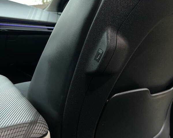 Красный Киа EV6, объемом двигателя 0 л и пробегом 77 тыс. км за 29300 $, фото 49 на Automoto.ua