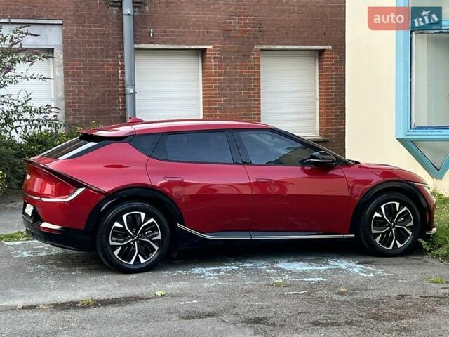 Красный Киа EV6, объемом двигателя 0 л и пробегом 51 тыс. км за 29000 $, фото 43 на Automoto.ua