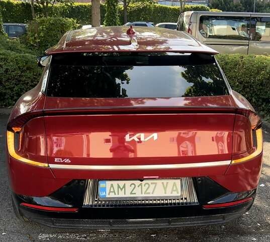 Красный Киа EV6, объемом двигателя 0 л и пробегом 51 тыс. км за 29000 $, фото 3 на Automoto.ua
