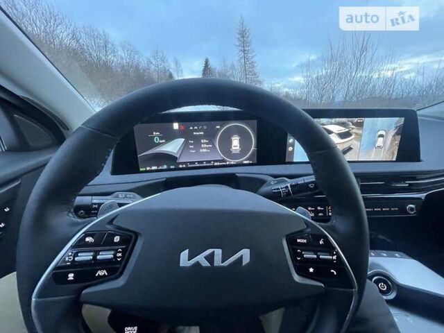 Красный Киа EV6, объемом двигателя 0 л и пробегом 22 тыс. км за 38000 $, фото 13 на Automoto.ua