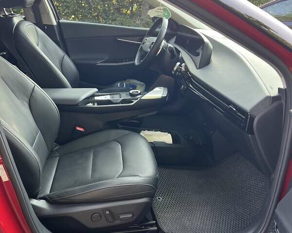 Красный Киа EV6, объемом двигателя 0 л и пробегом 51 тыс. км за 29000 $, фото 46 на Automoto.ua