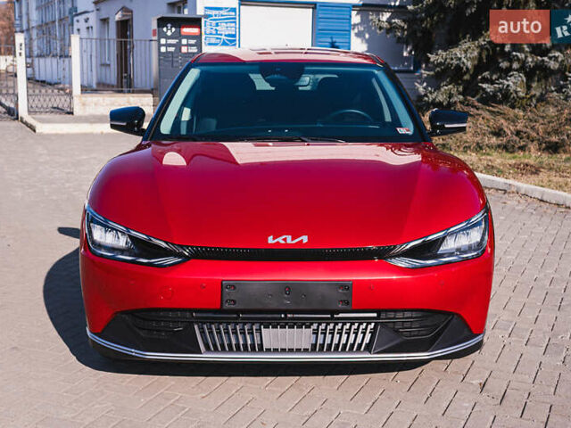 Красный Киа EV6, объемом двигателя 0 л и пробегом 103 тыс. км за 24500 $, фото 1 на Automoto.ua