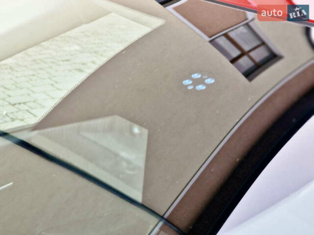 Червоний Кіа EV6, об'ємом двигуна 0 л та пробігом 53 тис. км за 24700 $, фото 40 на Automoto.ua