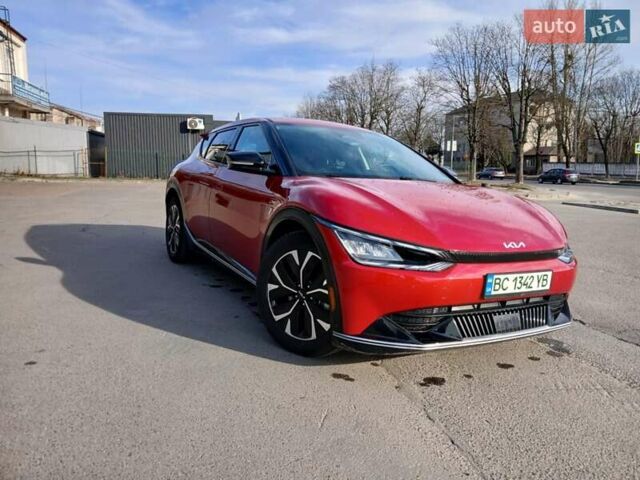 Красный Киа EV6, объемом двигателя 0 л и пробегом 38 тыс. км за 27000 $, фото 1 на Automoto.ua