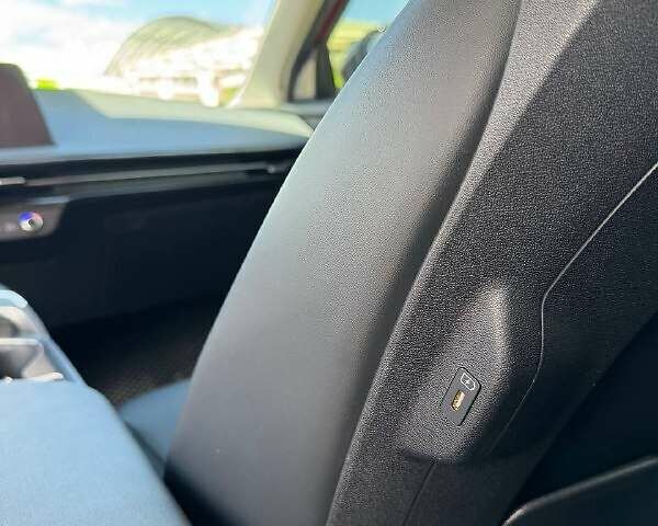 Красный Киа EV6, объемом двигателя 0 л и пробегом 78 тыс. км за 23000 $, фото 9 на Automoto.ua
