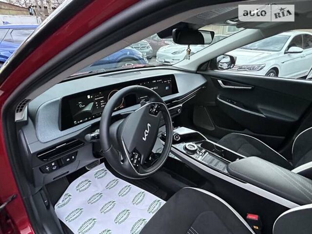 Красный Киа EV6, объемом двигателя 0 л и пробегом 27 тыс. км за 27999 $, фото 28 на Automoto.ua