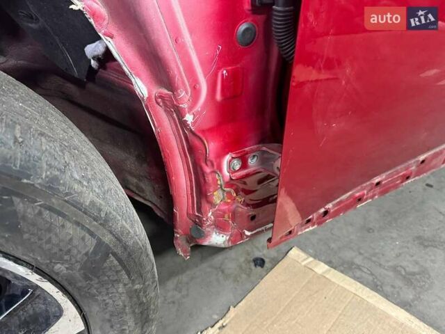 Красный Киа EV6, объемом двигателя 0 л и пробегом 32 тыс. км за 17500 $, фото 6 на Automoto.ua