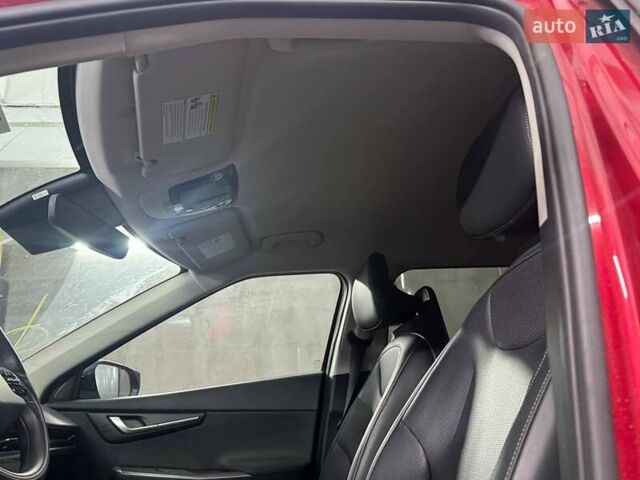 Красный Киа EV6, объемом двигателя 0 л и пробегом 32 тыс. км за 17500 $, фото 8 на Automoto.ua
