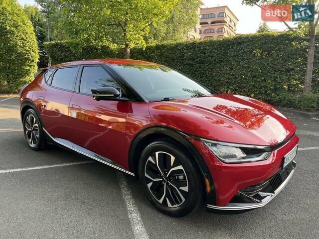 Красный Киа EV6, объемом двигателя 0 л и пробегом 51 тыс. км за 29000 $, фото 13 на Automoto.ua