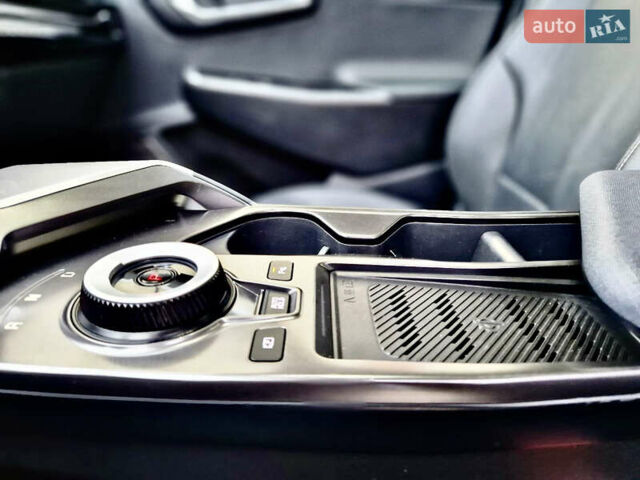 Червоний Кіа EV6, об'ємом двигуна 0 л та пробігом 53 тис. км за 24700 $, фото 70 на Automoto.ua