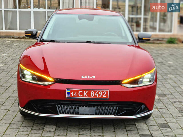 Червоний Кіа EV6, об'ємом двигуна 0 л та пробігом 53 тис. км за 24700 $, фото 19 на Automoto.ua
