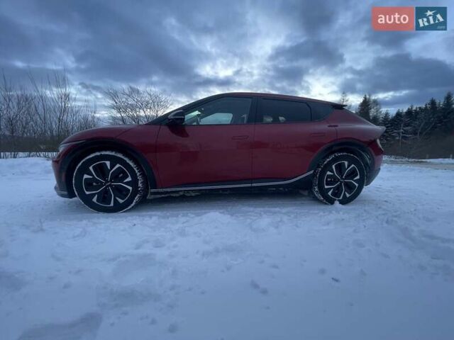 Красный Киа EV6, объемом двигателя 0 л и пробегом 22 тыс. км за 30500 $, фото 4 на Automoto.ua