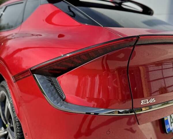 Червоний Кіа EV6, об'ємом двигуна 0 л та пробігом 62 тис. км за 36900 $, фото 13 на Automoto.ua