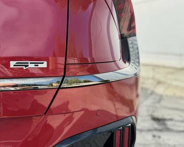 Червоний Кіа EV6, об'ємом двигуна 0 л та пробігом 62 тис. км за 36900 $, фото 12 на Automoto.ua