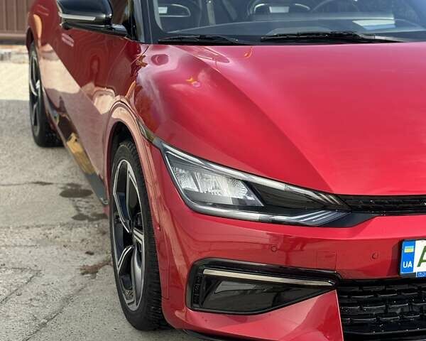 Червоний Кіа EV6, об'ємом двигуна 0 л та пробігом 62 тис. км за 36900 $, фото 3 на Automoto.ua