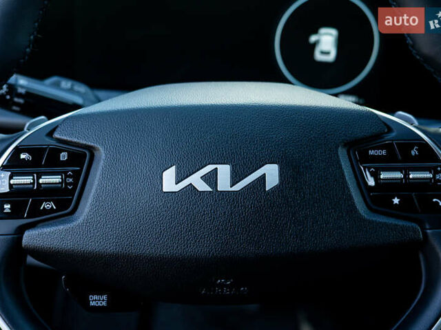 Красный Киа EV6, объемом двигателя 0 л и пробегом 103 тыс. км за 24500 $, фото 32 на Automoto.ua