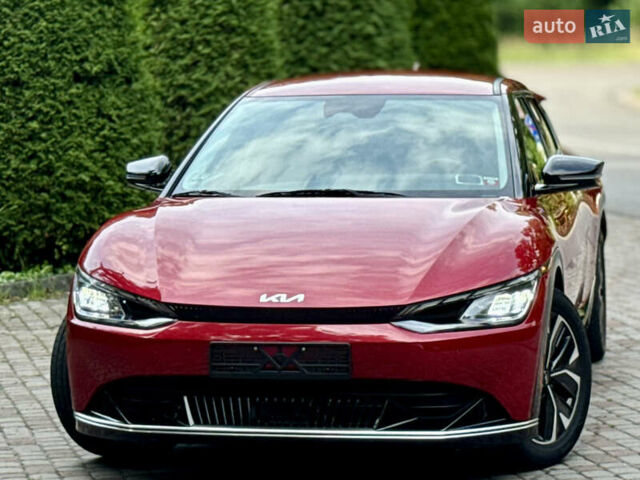 Красный Киа EV6, объемом двигателя 0 л и пробегом 54 тыс. км за 25950 $, фото 25 на Automoto.ua