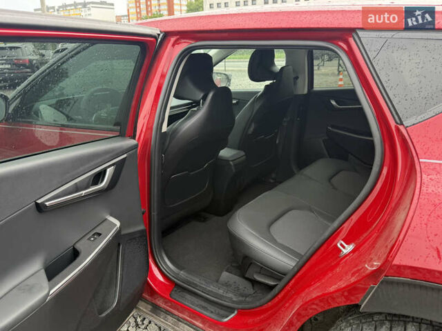 Киа EV6 2023 в Хмельницком на Automoto.ua Красный Киа EV6, объемом двигателя 0 л и пробегом 8 тыс. км за 26500 $, фото 7 на Automoto.ua