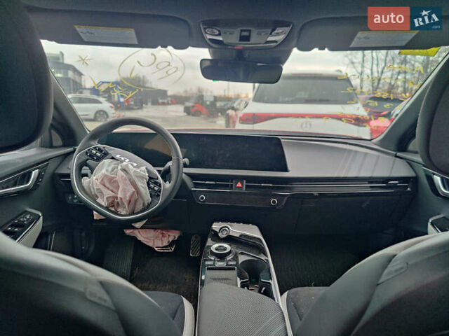 Красный Киа EV6, объемом двигателя 0 л и пробегом 39 тыс. км за 17600 $, фото 12 на Automoto.ua