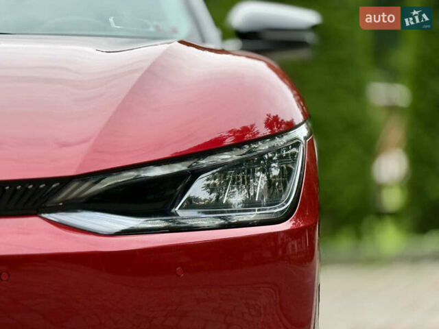 Красный Киа EV6, объемом двигателя 0 л и пробегом 54 тыс. км за 25950 $, фото 13 на Automoto.ua