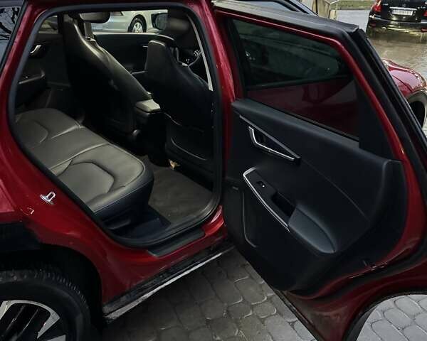 Червоний Кіа EV6, об'ємом двигуна 0 л та пробігом 82 тис. км за 27000 $, фото 7 на Automoto.ua